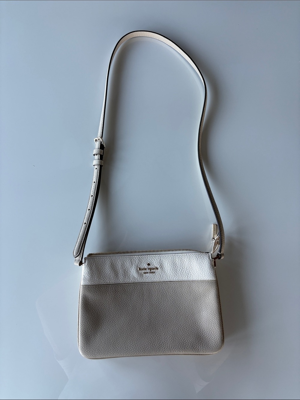 kate spade Cream and White Pebbled Leather Crossbody Bag